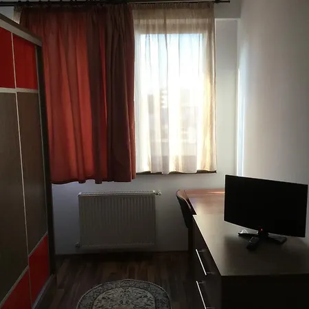 Poarta Sarutului Apartment Sat Vacanta アパート *